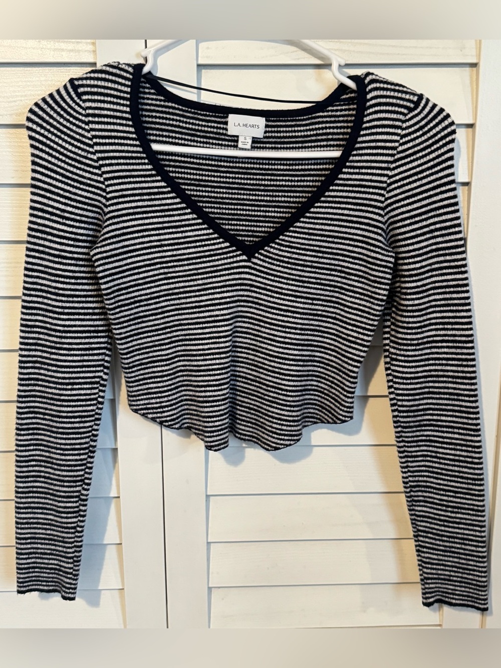 PacSun LA Hearts Women's Striped Blue White Crop Ribbed Long Sleeve